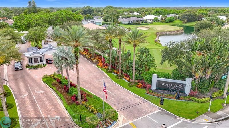 5100 Pineview Cir, Delray Beach, FL 33445 Photo