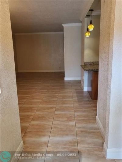 780 NE 199th Street, Unit E 101, Miami, FL 33179 Photo