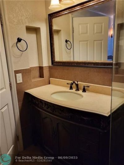 780 NE 199th Street, Unit E 101, Miami, FL 33179 Photo