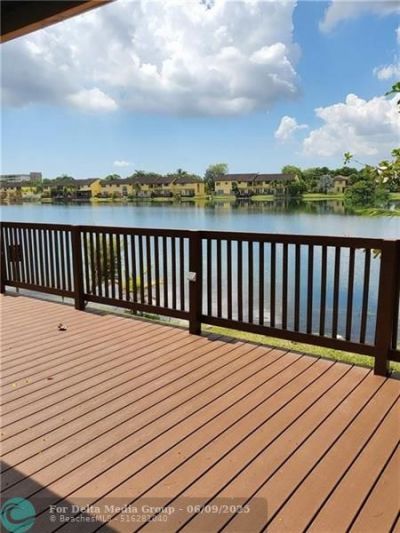 780 NE 199th Street, Unit E 101, Miami, FL 33179 Photo