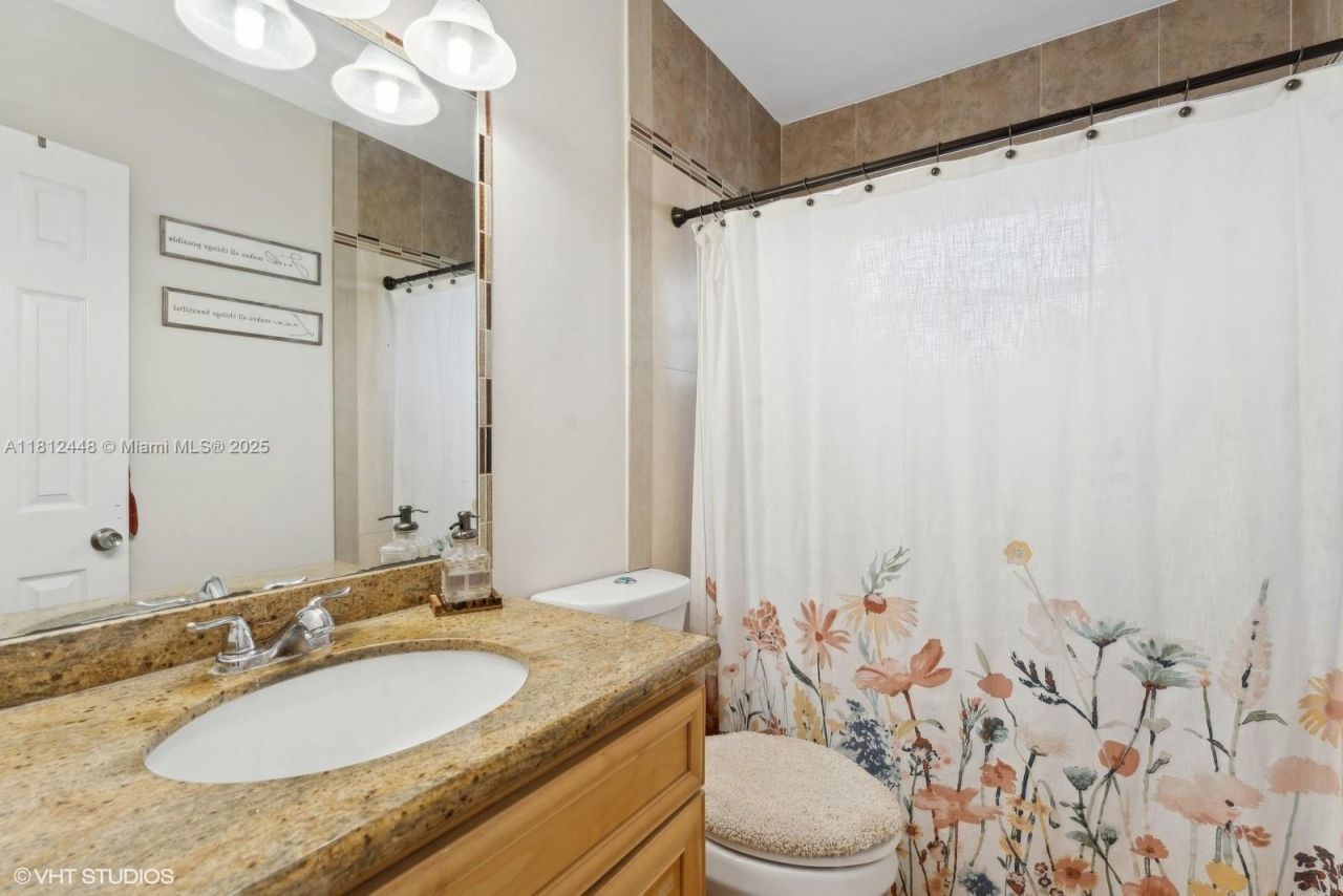 1831 SW 42nd Ter, Fort Lauderdale, FL 33317 Photo