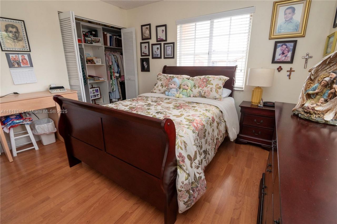 2375 W 74th St, Unit 106-6, Hialeah, FL 33016 Photo