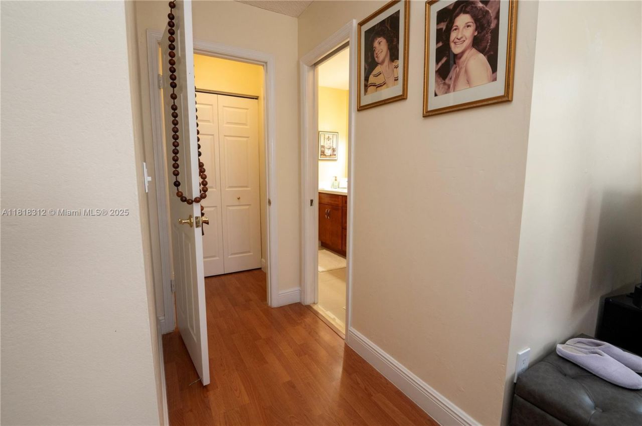 2375 W 74th St, Unit 106-6, Hialeah, FL 33016 Photo