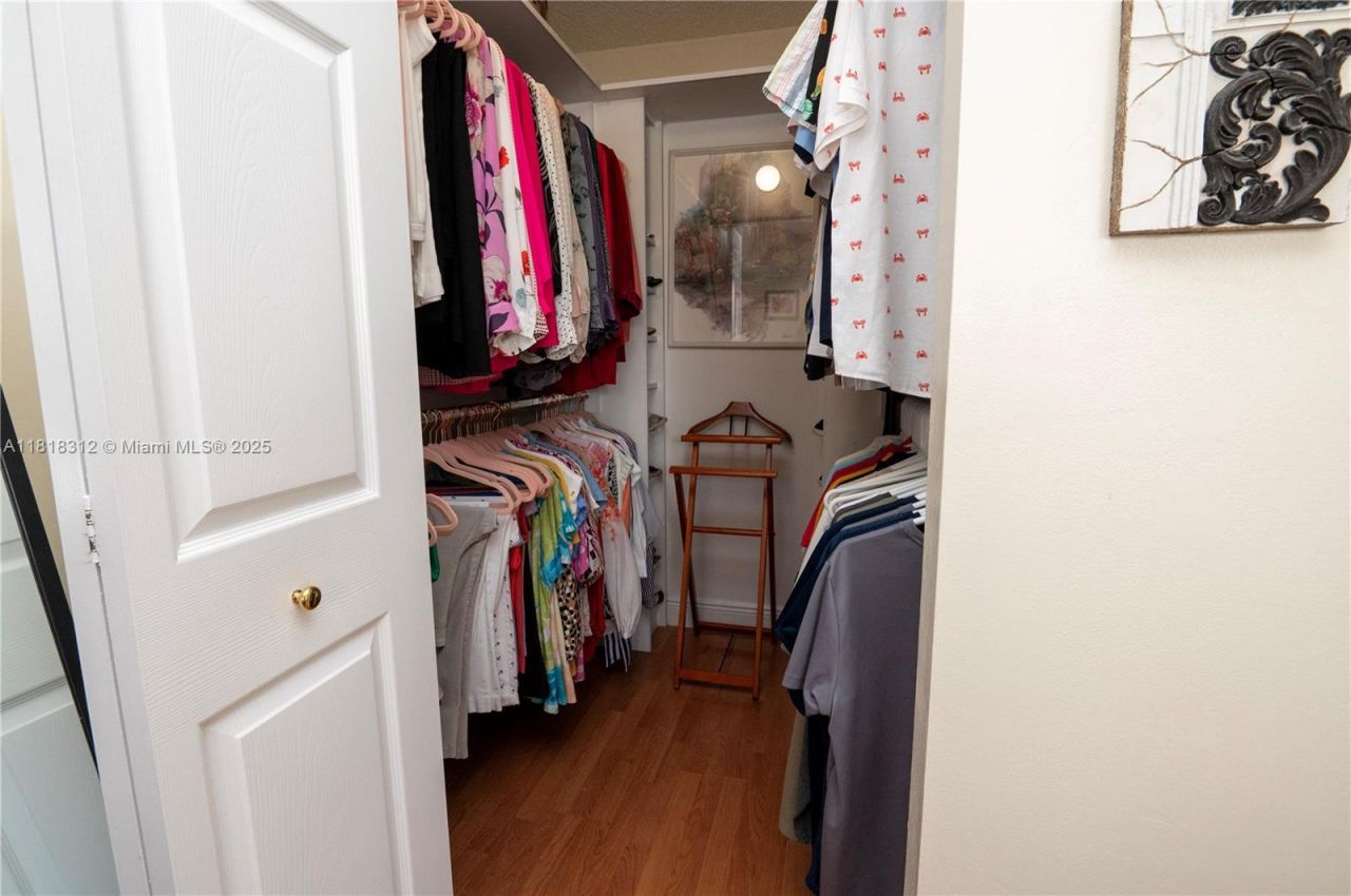 2375 W 74th St, Unit 106-6, Hialeah, FL 33016 Photo