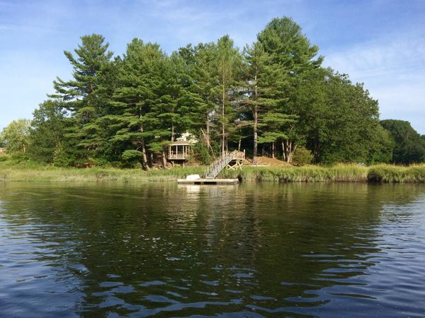 85 College Road, Stratham, NH 03885