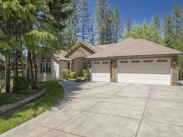 1280 Marcy Loop Road, Grants Pass, OR 97527