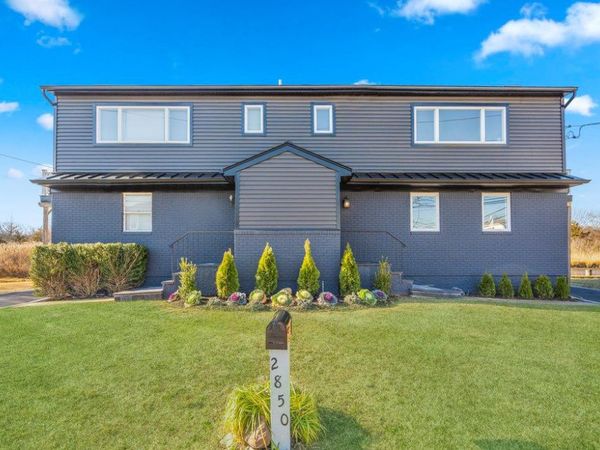 2850 Shore Road, Seaford, NY 11783