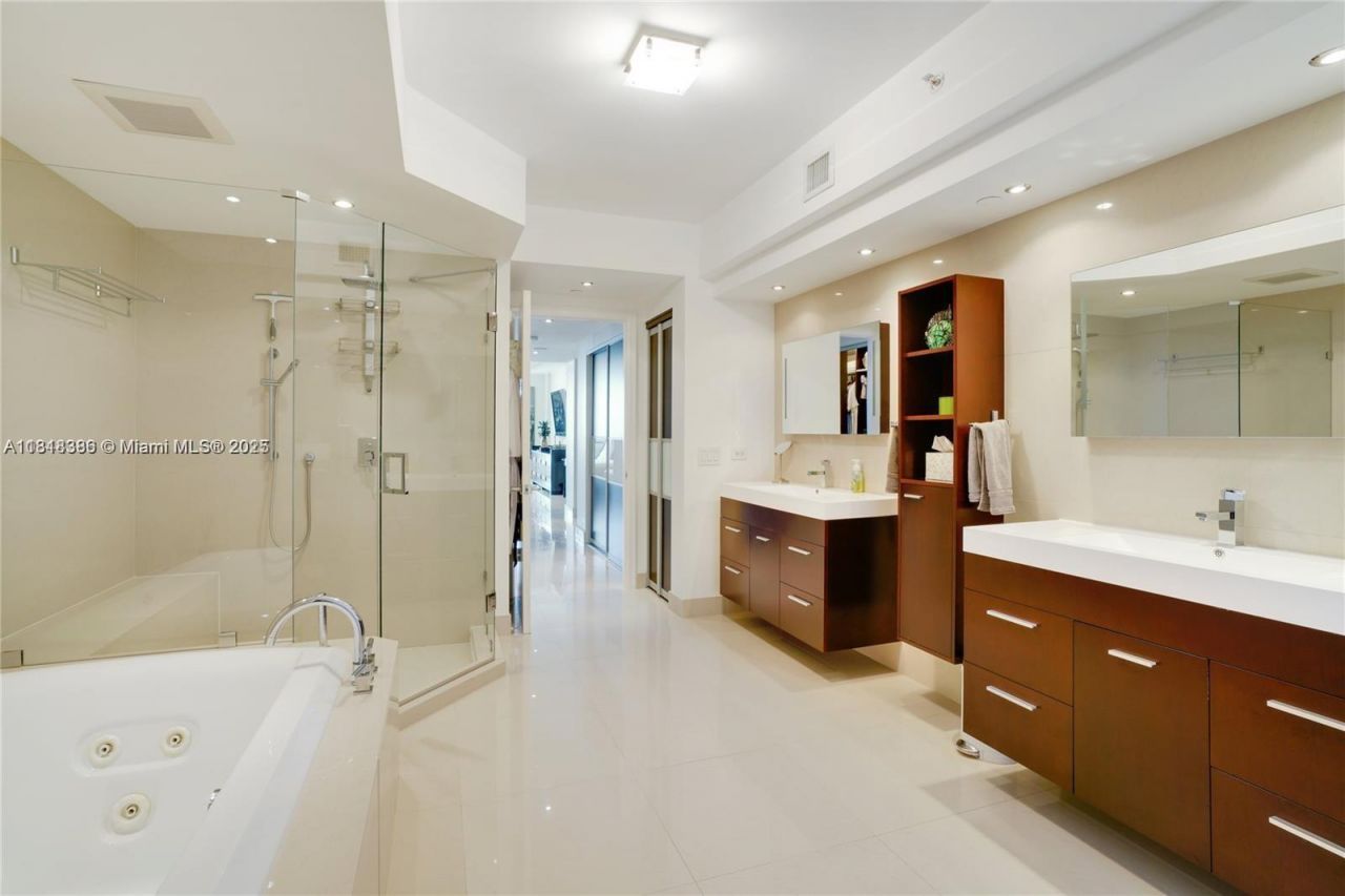 3201 NE 183rd St, Unit 3106, Aventura, FL 33160 Photo