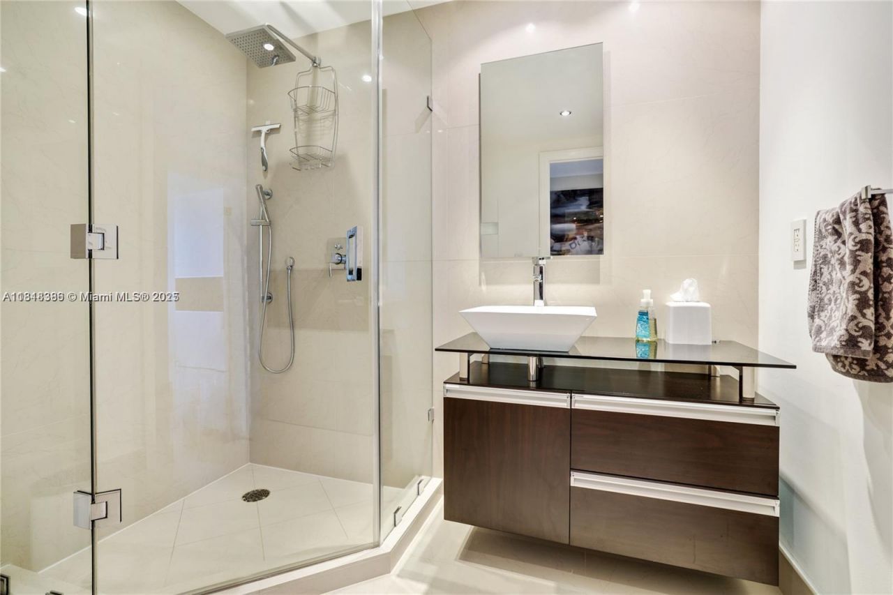 3201 NE 183rd St, Unit 3106, Aventura, FL 33160 Photo