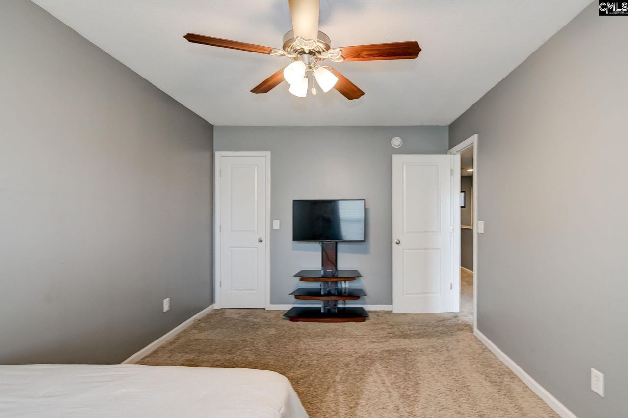 1371 Green Turf Lane Photo 10