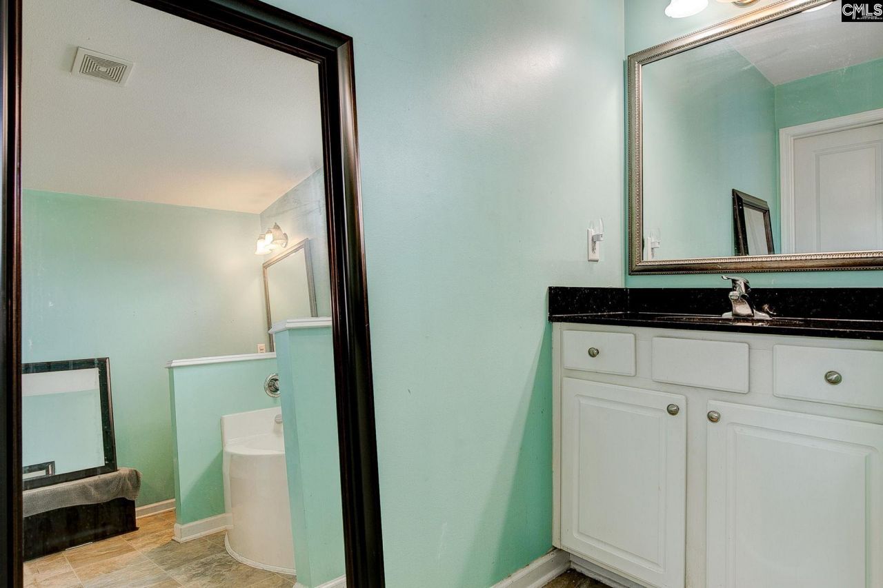 1371 Green Turf Lane Photo 17