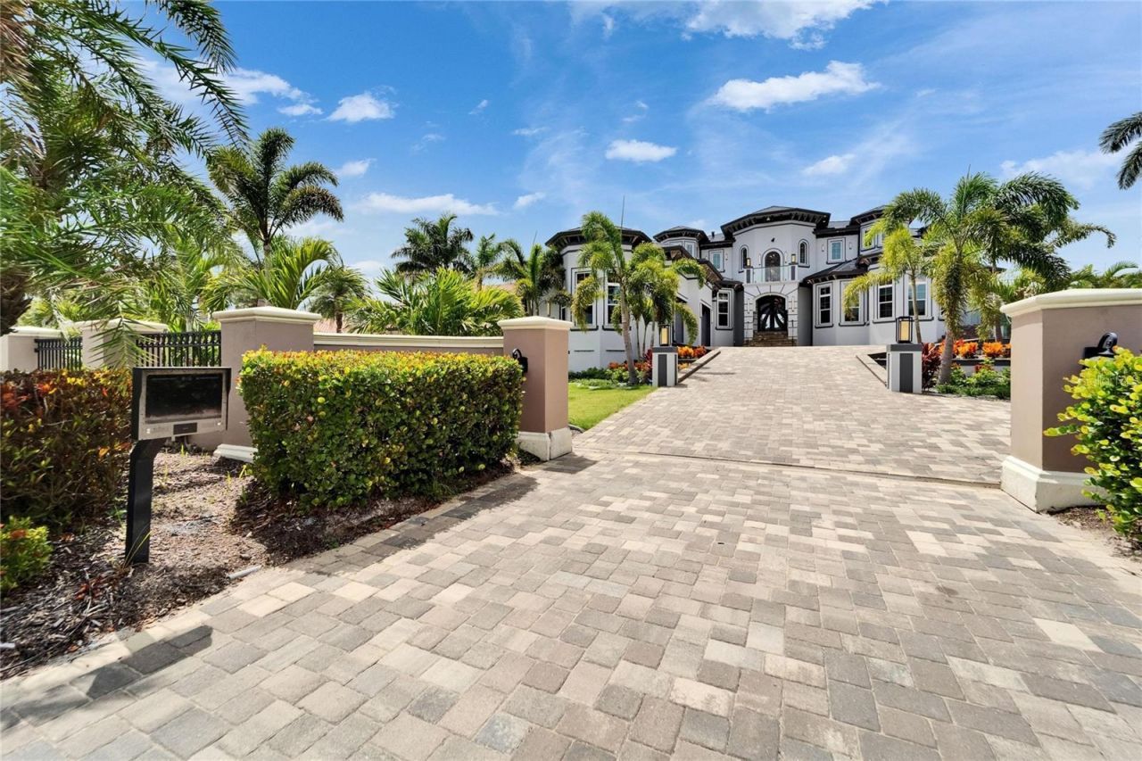 6526 Surfside Boulevard, Apollo Beach, FL 33572 Photo