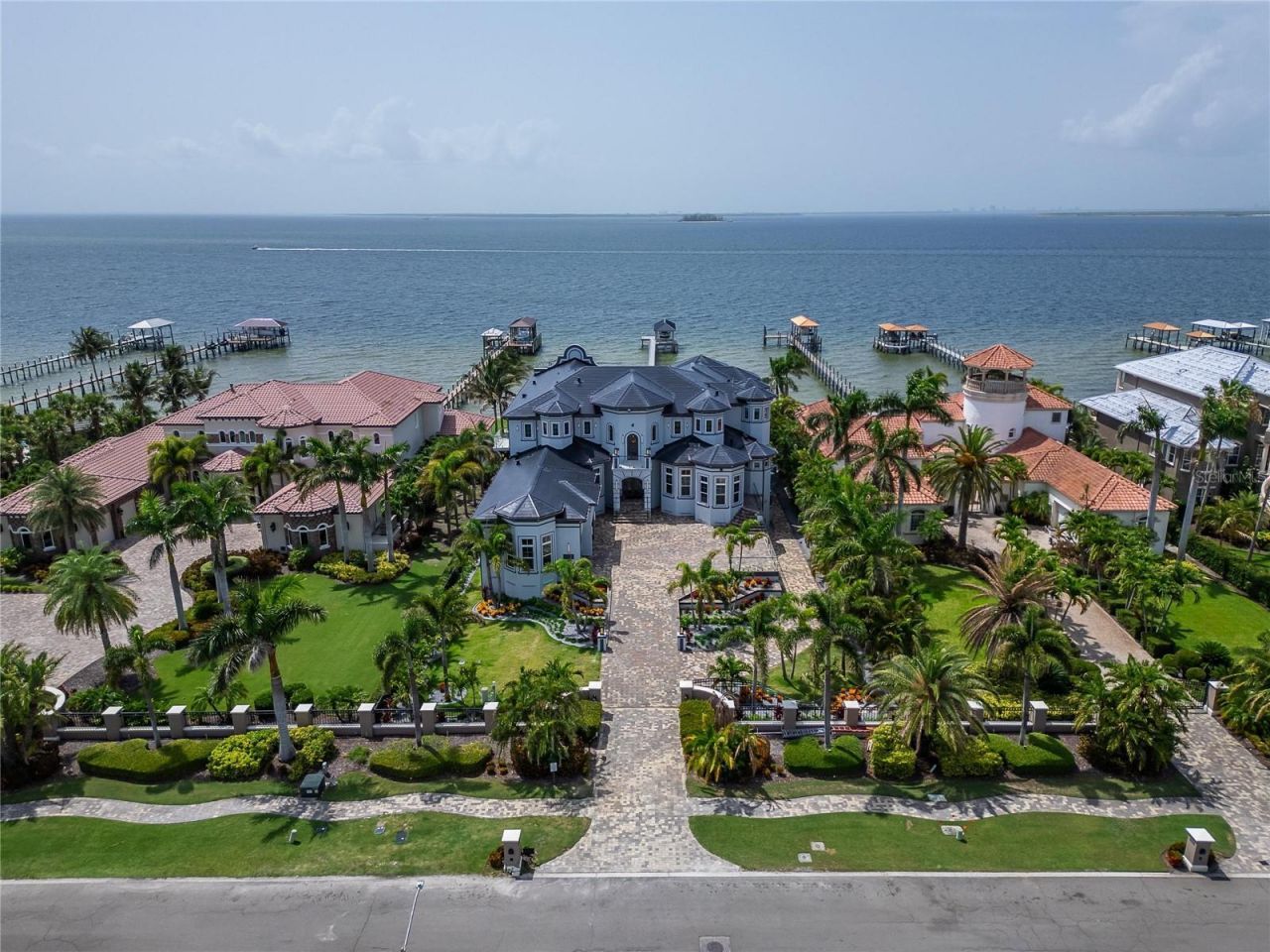 6526 Surfside Boulevard, Apollo Beach, FL 33572 Photo