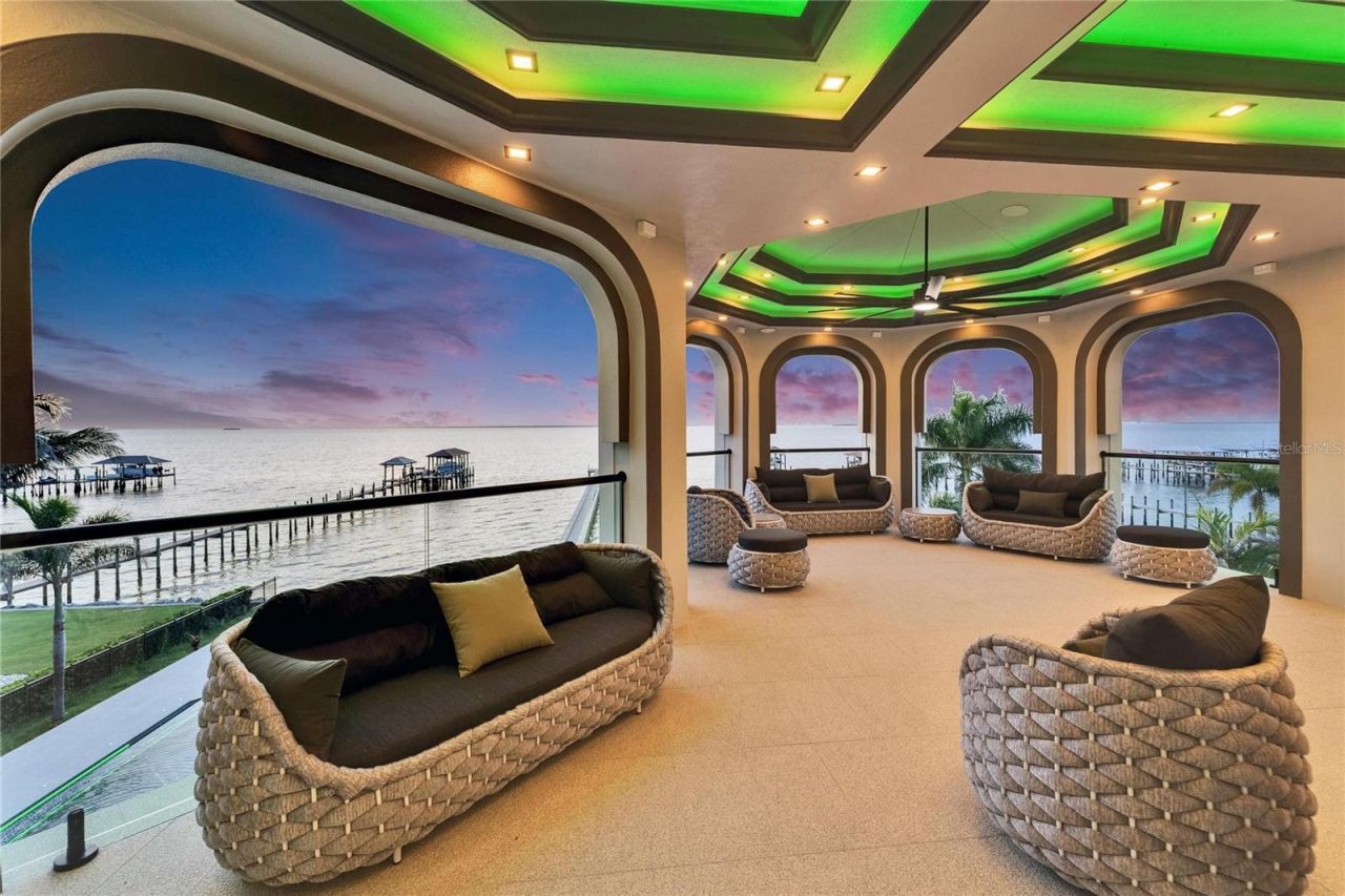 6526 Surfside Boulevard, Apollo Beach, FL 33572 Photo