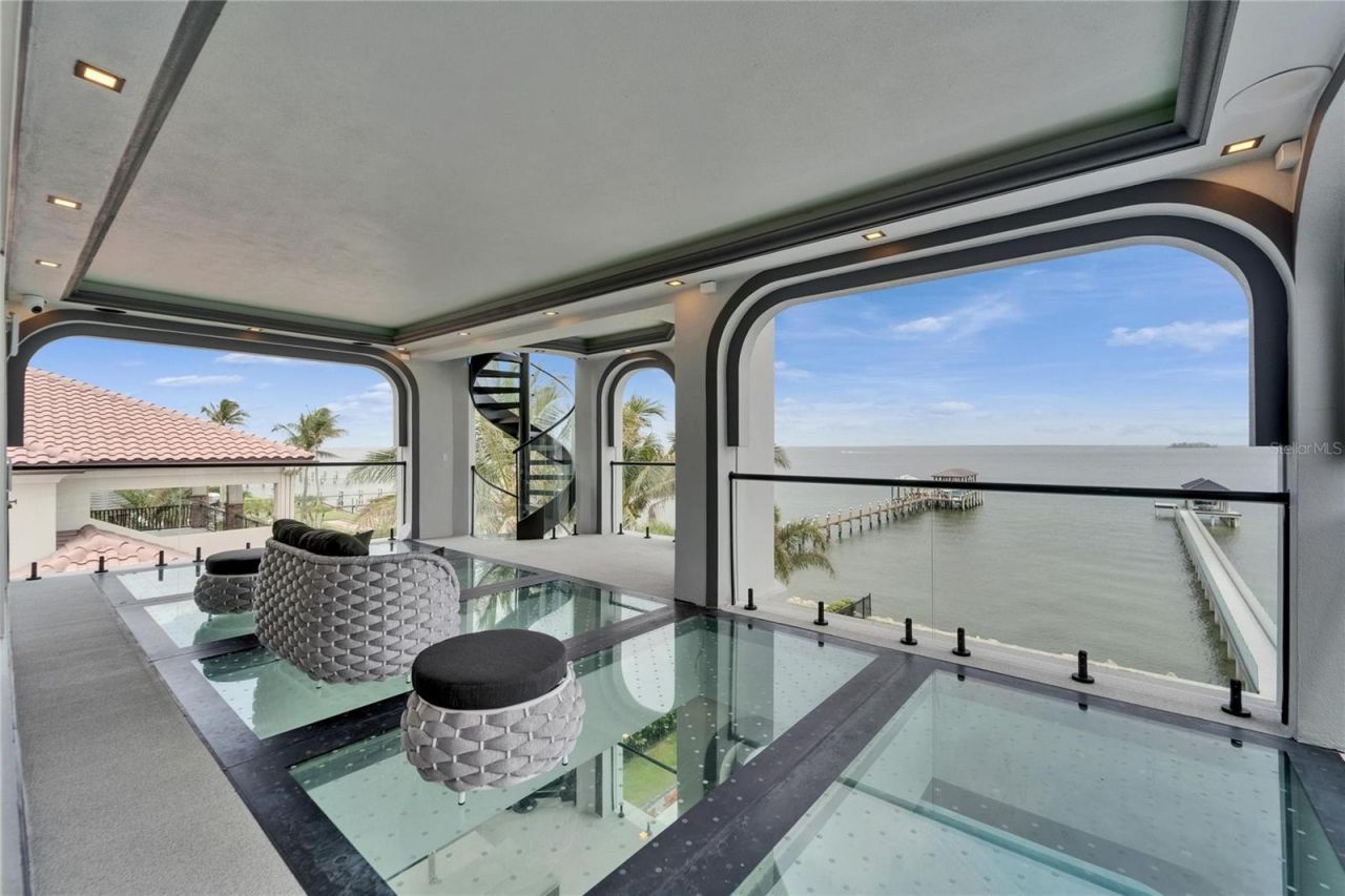 6526 Surfside Boulevard, Apollo Beach, FL 33572 Photo