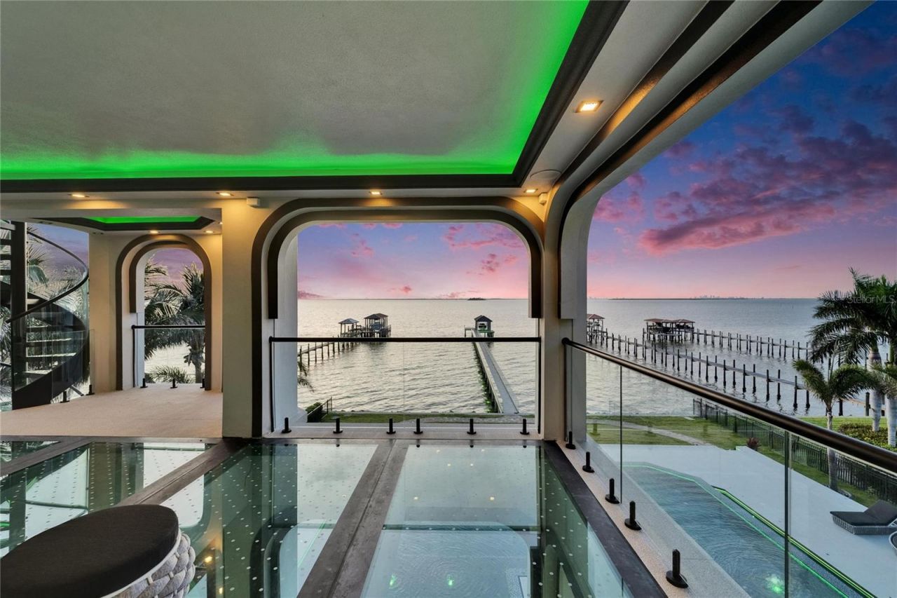 6526 Surfside Boulevard, Apollo Beach, FL 33572 Photo