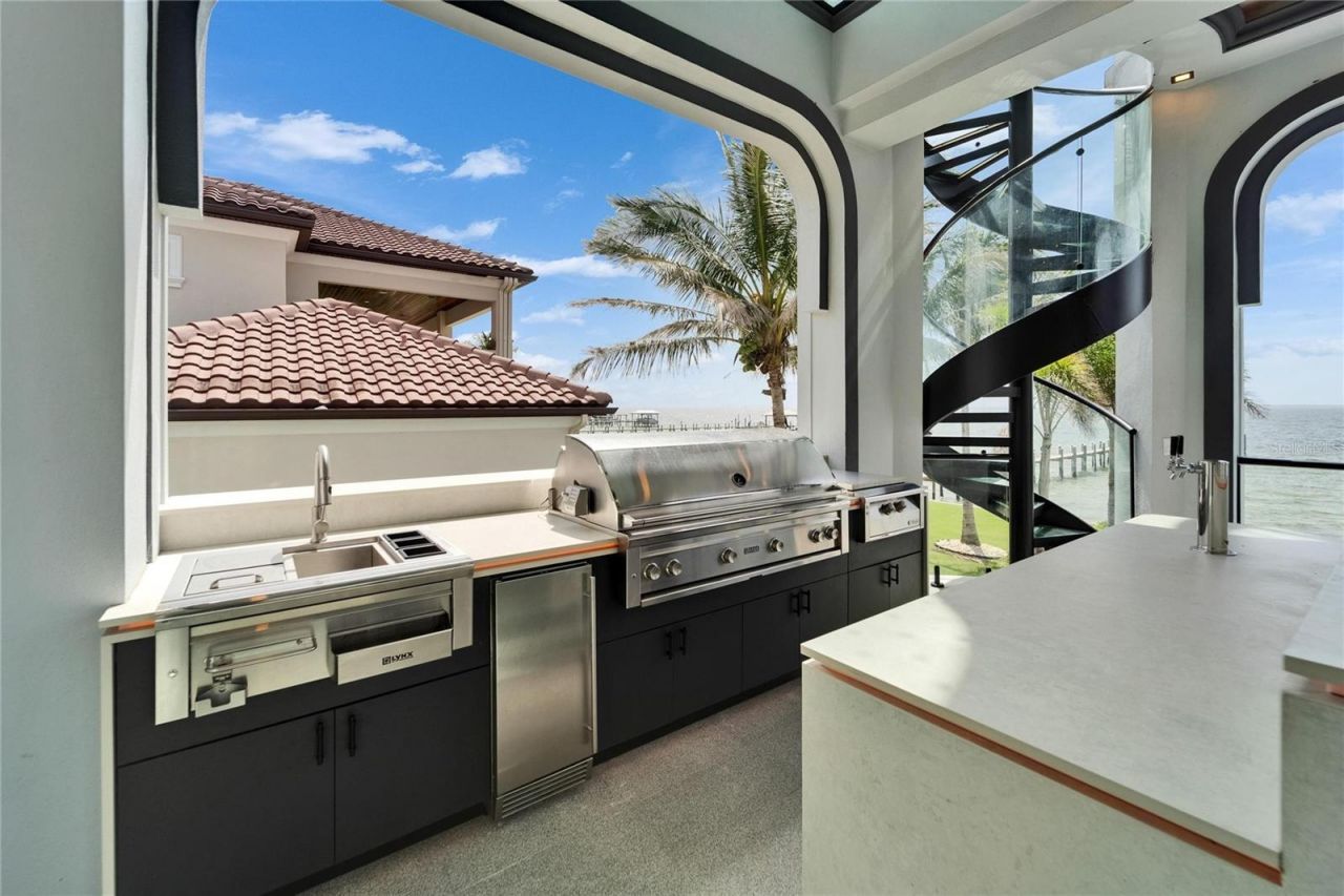 6526 Surfside Boulevard, Apollo Beach, FL 33572 Photo