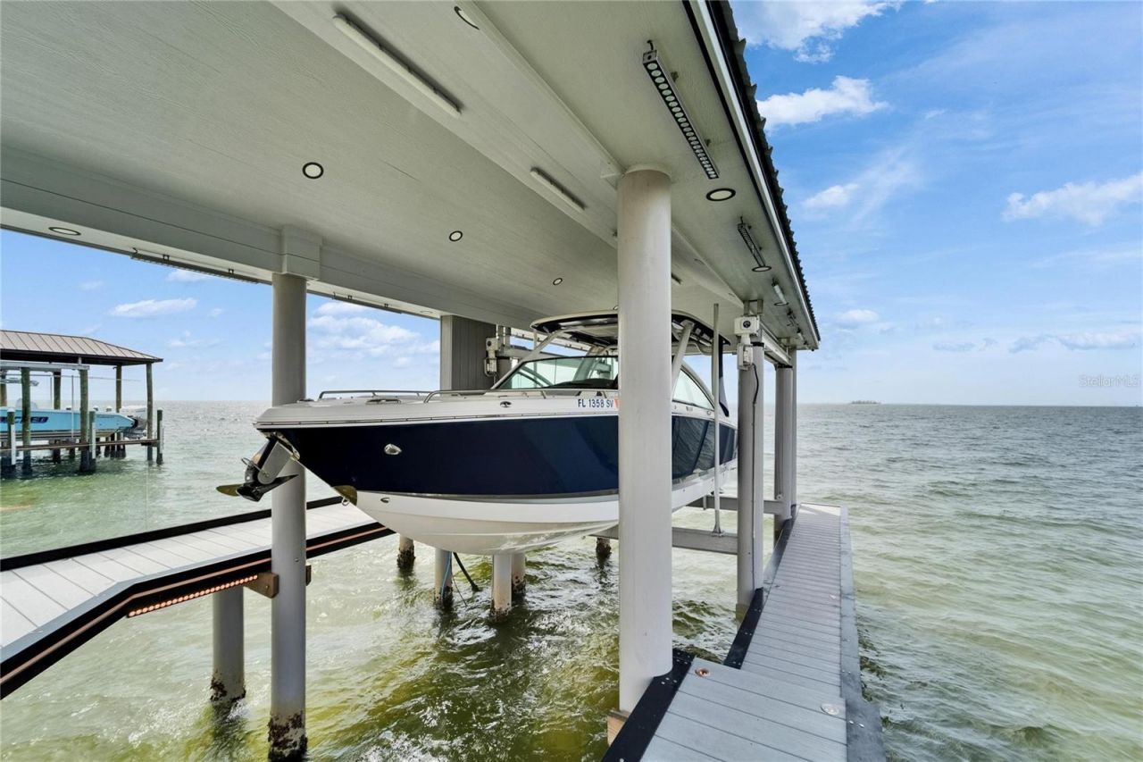 6526 Surfside Boulevard, Apollo Beach, FL 33572 Photo