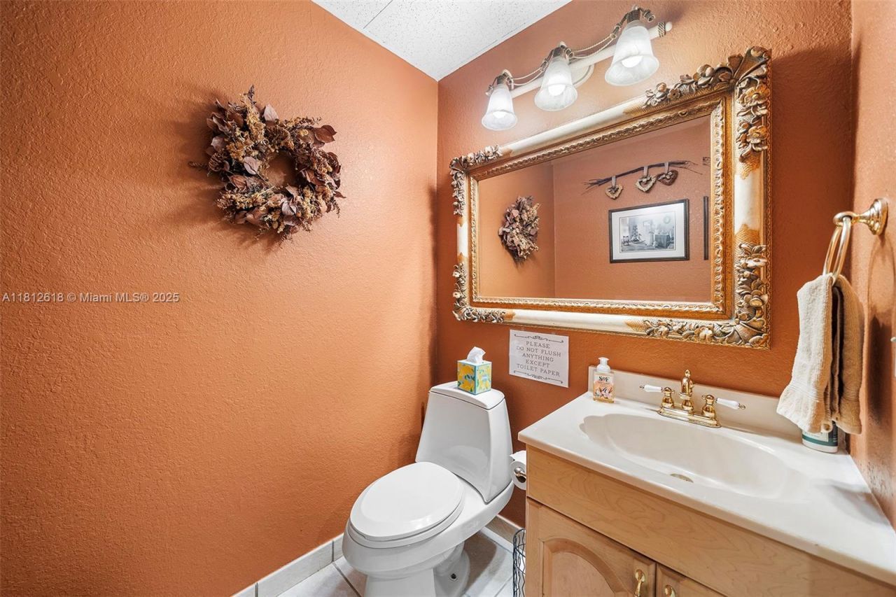 8525 SW 92nd St, Unit 3A, Miami, FL 33156 Photo