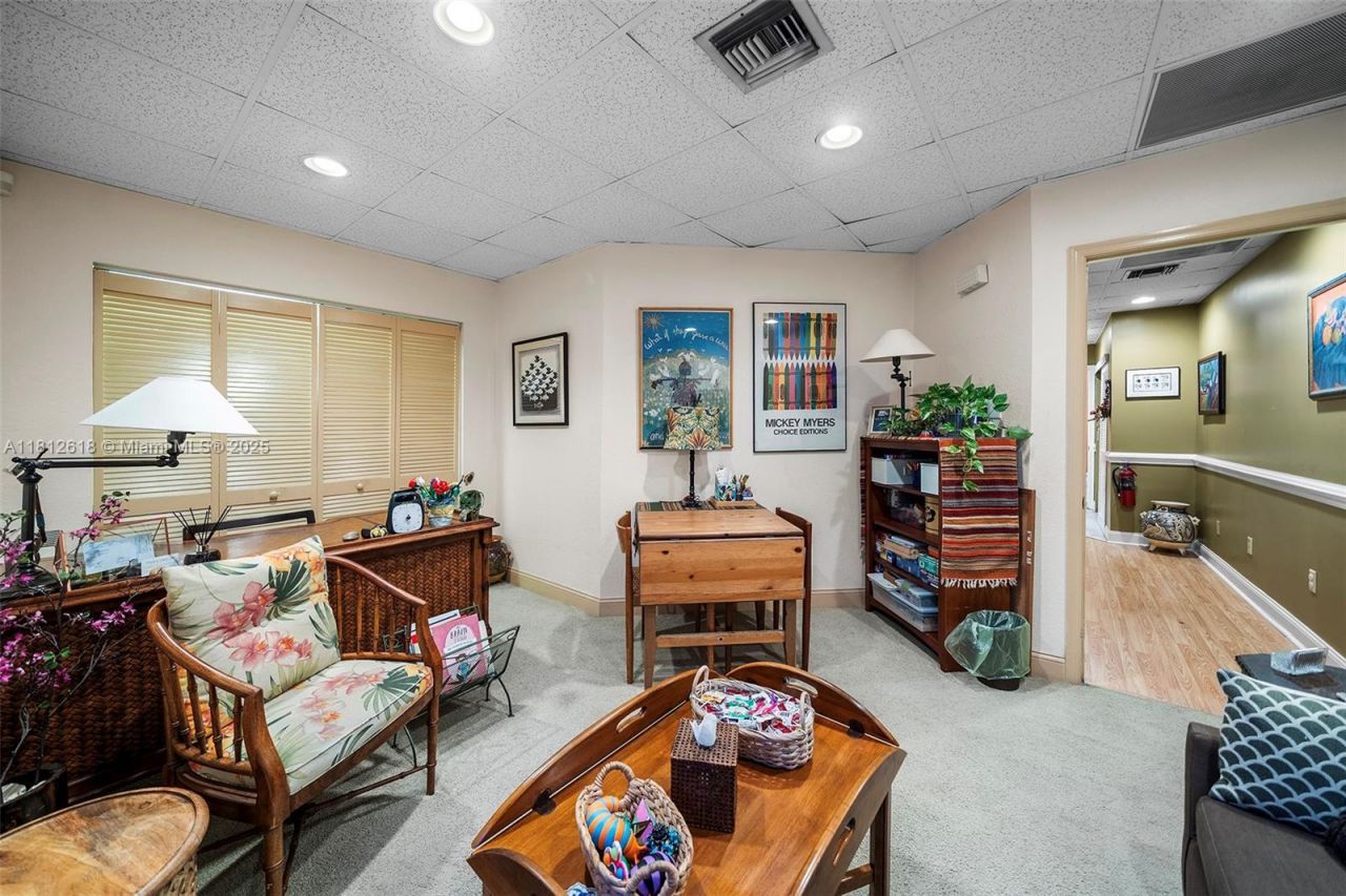 8525 SW 92nd St, Unit 3A, Miami, FL 33156 Photo