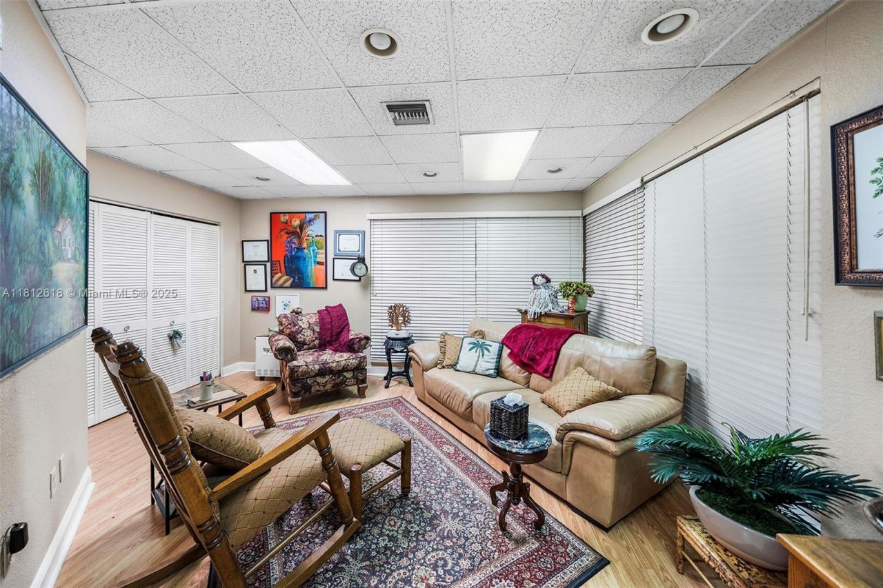 8525 SW 92nd St, Unit 3A, Miami, FL 33156 Photo