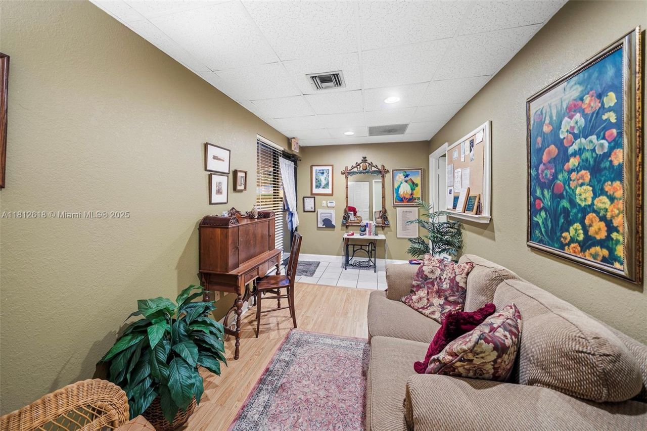 8525 SW 92nd St, Unit 3A, Miami, FL 33156 Photo