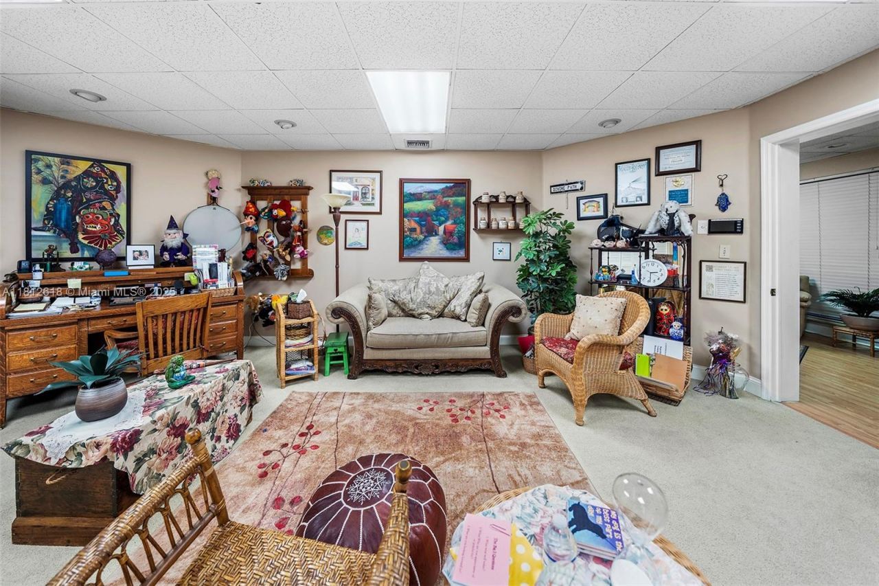 8525 SW 92nd St, Unit 3A, Miami, FL 33156 Photo