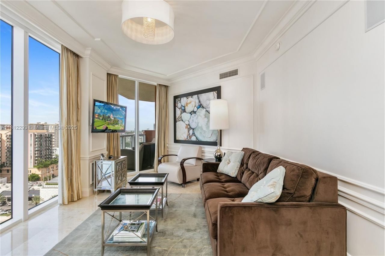 17875 Collins Ave, Unit 1706, Sunny Isles Beach, FL 33160 Photo