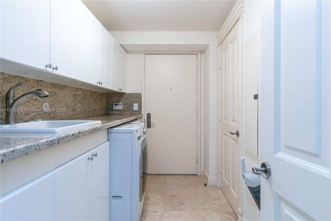 17875 Collins Ave, Unit 1706, Sunny Isles Beach, FL 33160 Photo