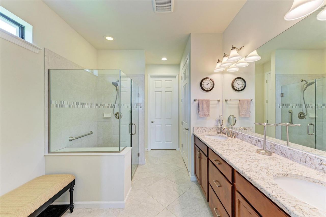 6756 Chester Trail, Lakewood Ranch, FL 34202 Photo