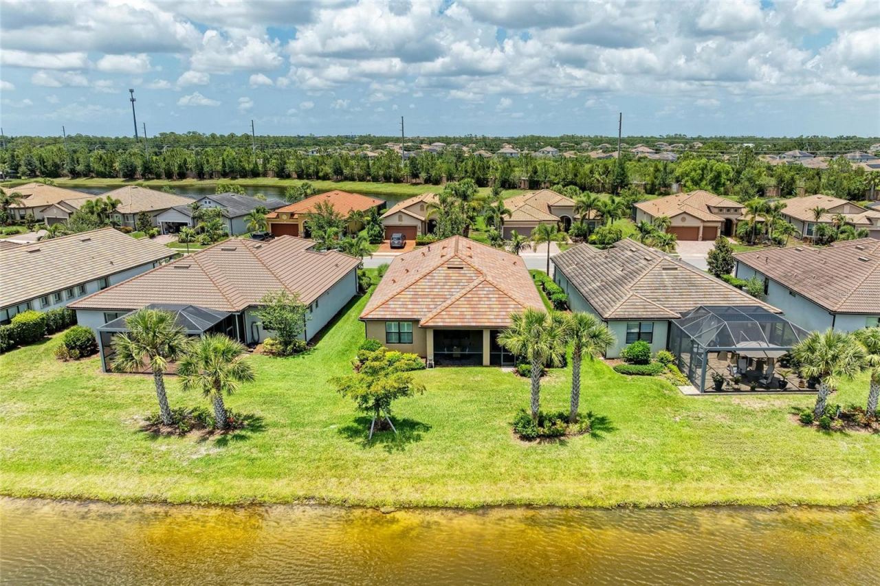 6756 Chester Trail, Lakewood Ranch, FL 34202 Photo