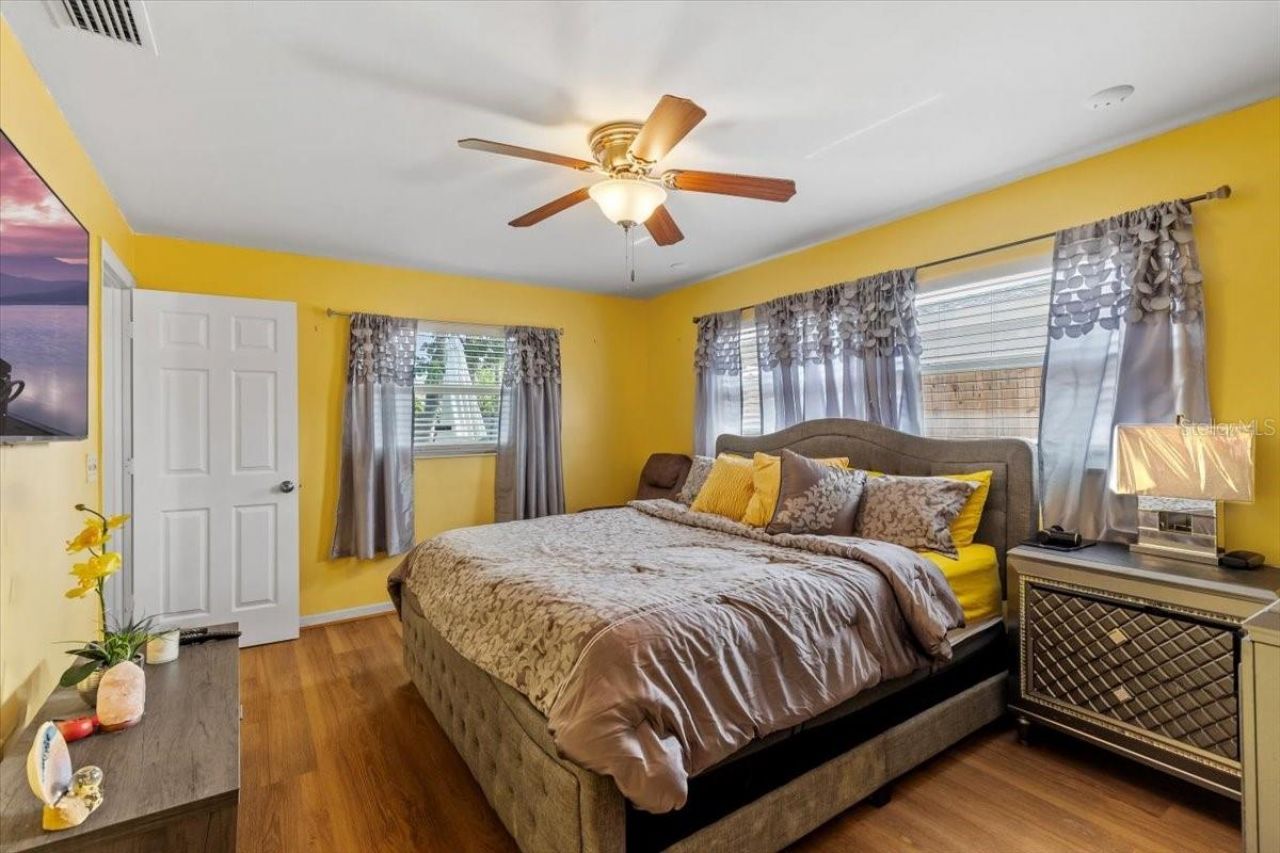 1453 62nd Terrace S, Saint Petersburg, FL 33705 Photo