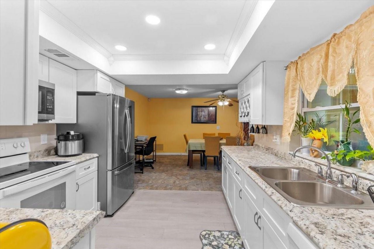 1453 62nd Terrace S, Saint Petersburg, FL 33705 Photo