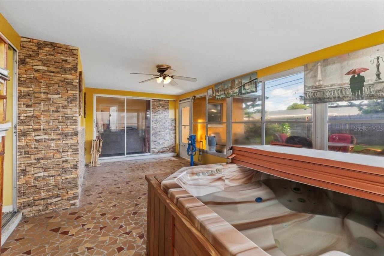 1453 62nd Terrace S, Saint Petersburg, FL 33705 Photo