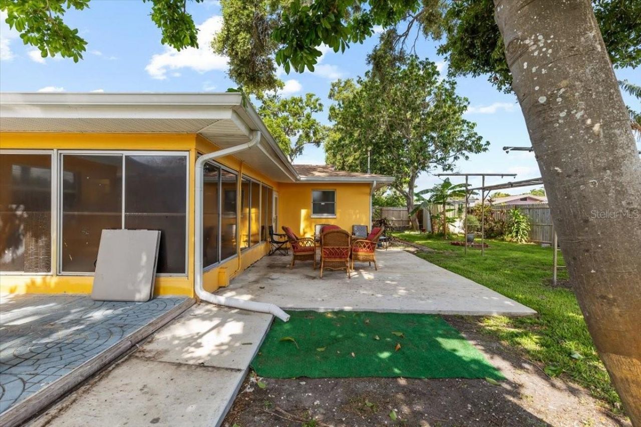 1453 62nd Terrace S, Saint Petersburg, FL 33705 Photo