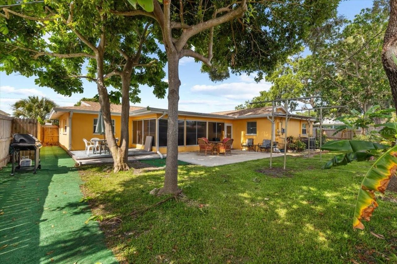 1453 62nd Terrace S, Saint Petersburg, FL 33705 Photo