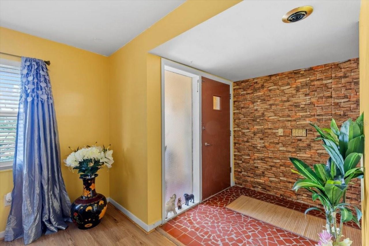 1453 62nd Terrace S, Saint Petersburg, FL 33705 Photo