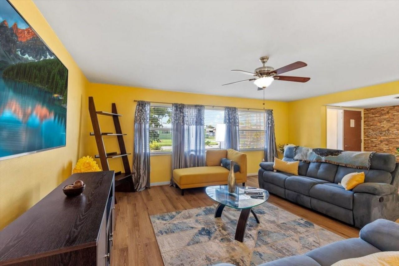 1453 62nd Terrace S, Saint Petersburg, FL 33705 Photo