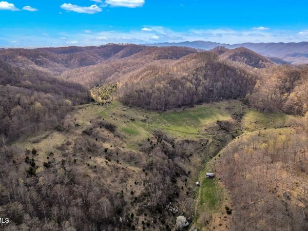736 Shelleys Road, Bristol, VA 24202