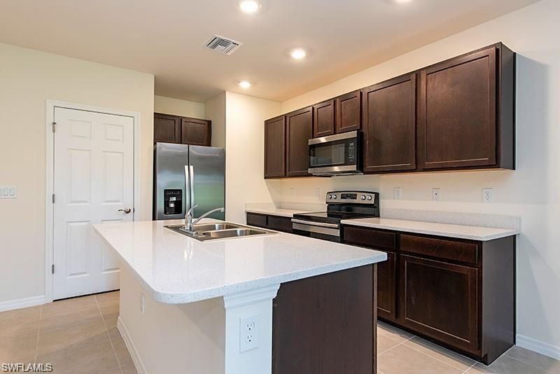 15307 Wildflower Cir, Naples, FL 34119 Photo