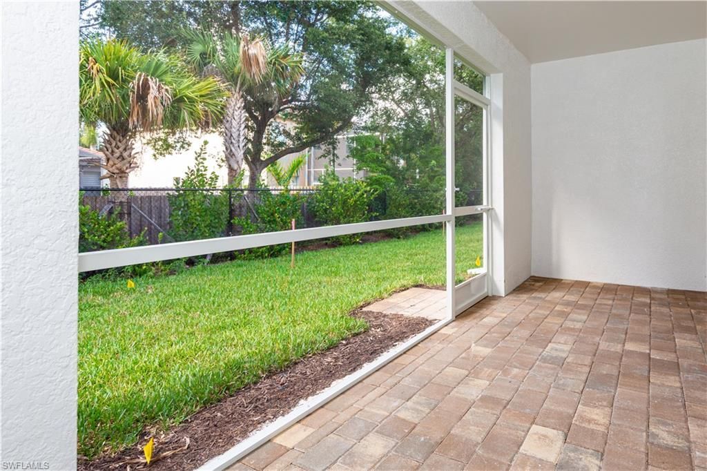 15307 Wildflower Cir, Naples, FL 34119 Photo