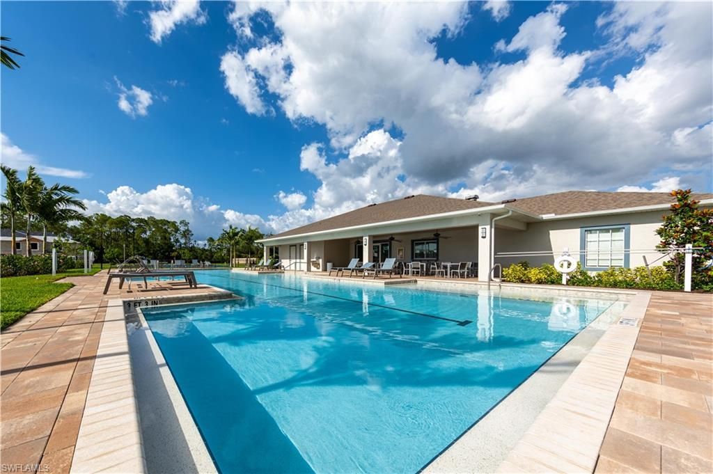 15307 Wildflower Cir, Naples, FL 34119 Photo