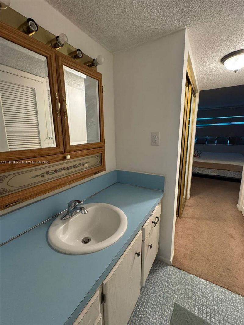 18051 Biscayne Blvd, Unit 803, Aventura, FL 33161 Photo