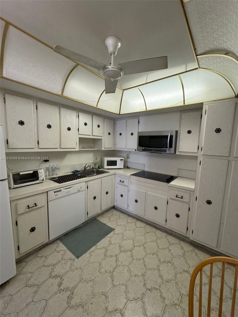 18051 Biscayne Blvd, Unit 803, Aventura, FL 33161 Photo