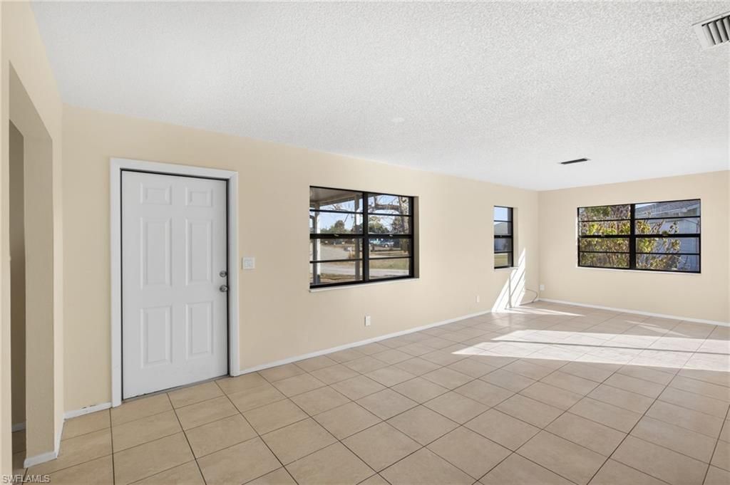 106 Stetson St, Lehigh Acres, FL 33936 Photo