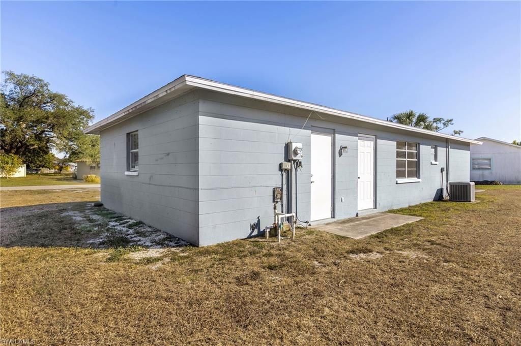 106 Stetson St, Lehigh Acres, FL 33936 Photo