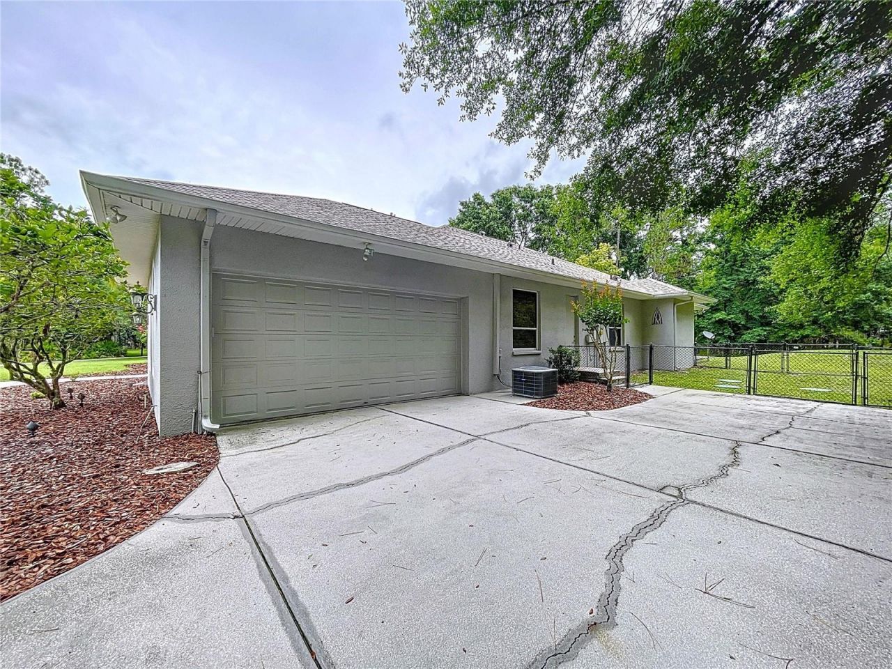 27511 Hialeah Way, Wesley Chapel, FL 33544 Photo