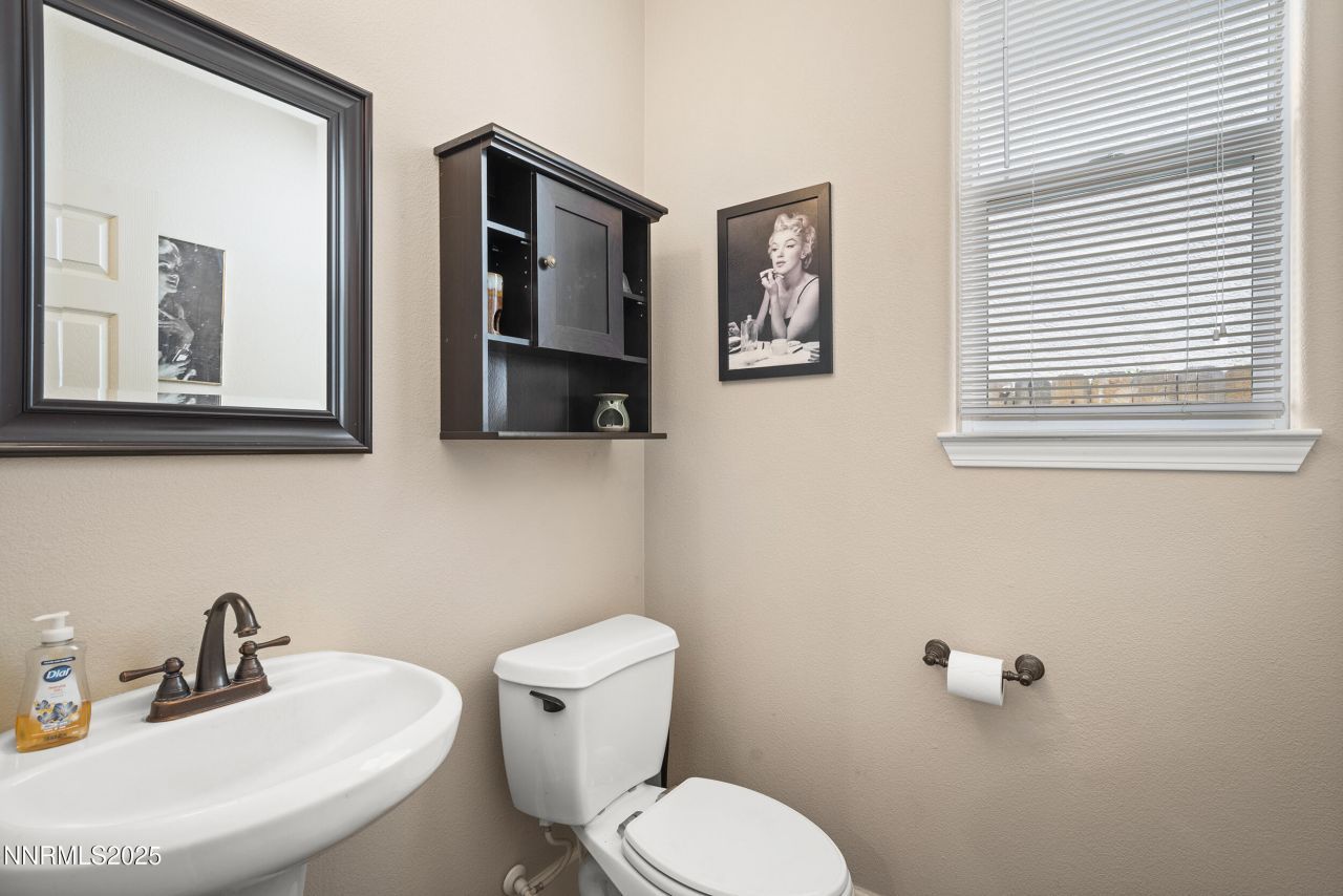 2000 Long Hollow Drive, Reno, NV 89521 Photo