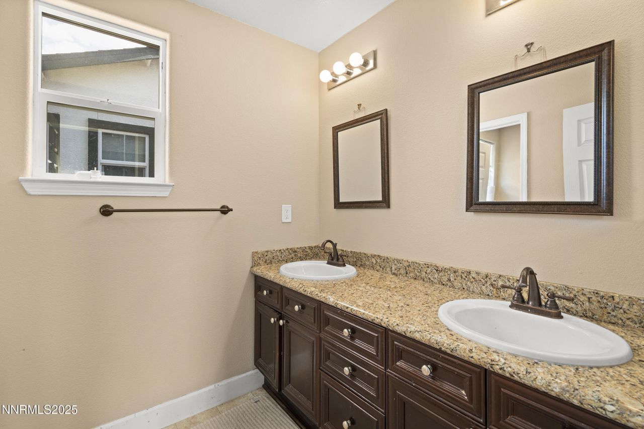 2000 Long Hollow Drive, Reno, NV 89521 Photo