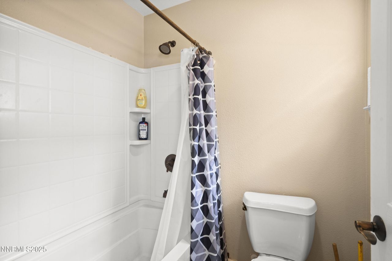 2000 Long Hollow Drive, Reno, NV 89521 Photo